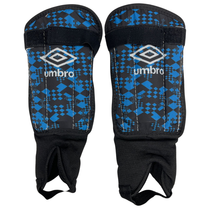 Umbro Neo Flexi Soccer Shin Guards Black/White/Blue front of both shin guards